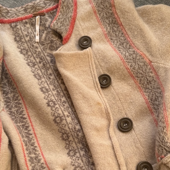 Free People Beige and Pink Sweater - Picture 5 of 5